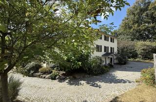 Mehrfamilienhaus kaufen in 28865 Lilienthal, Attraktives Mehrfamilienhaus mit drei Wohneinheiten und historischem Charme in Lilienthal