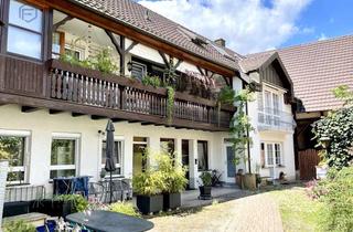 Haus kaufen in 79356 Eichstetten, Charaktervolles Wohnhaus mit Innenhof und großem Ausbaupotenzial!