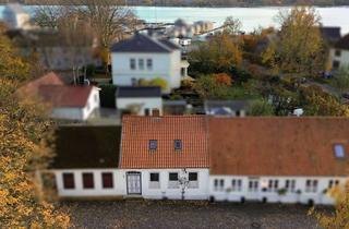 Haus kaufen in 24837 Schleswig, Domizil mit Dom-Blick und Hafen-Nähe in der Schleswiger Altstadt