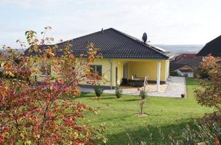 Einfamilienhaus kaufen in 07381 Pößneck, Hochwertig ausgestattetes Einfamilienhaus im Bungalowstil auf gepflegtem Grundstück in Pößneck