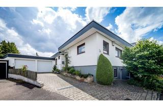 Haus mieten in Stettinerstr. 34, 73249 Wernau, Bungalow mit offenem Wohn-Essbereich, fünf Zimmern und EBK in Wernau (Neckar)