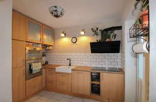 Anlageobjekt in 38239 Thiede, Teilrenoviertes Reihenendhaus mit Potenzial + 3 Garagen in Salzgitter-Thiede