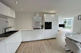 Wohnung kaufen in Luise-Zietz-Straße 72, 12683 Biesdorf, Lichtdurchflutete DG-Maisonette mit herrlichem Grünblick über Berlin Biesdorf Nord