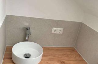 Wohnung mieten in Jakob-Degen-Straße 16, 96317 Kronach, Erstbezug nach Kernsanierung: moderne 2,5-Zimmer-Dachgeschosswohnung in Kronach-Kreuzberg