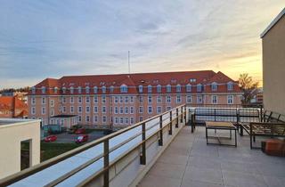 Wohnung mieten in 78048 Villingen-Schwenningen, 3-Zi. Wohnung mit großer Dachterrasse, Einbauküche, 2 TG-Stellplätzen
