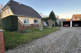 Haus kaufen in 23936 Grevesmühlen, Sehr gepflegtes EFH (Bj.2001) in Roggenstorf mit Doppelgarage und 698 Grdst. zu verkaufen!!