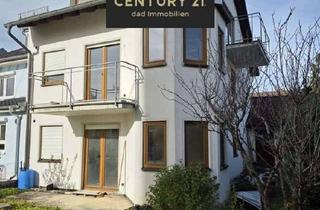 Haus kaufen in 82256 Fürstenfeldbruck, Traumhaftes 3-Familienhaus mit großem Garten und viel Platz für die ganze Familie