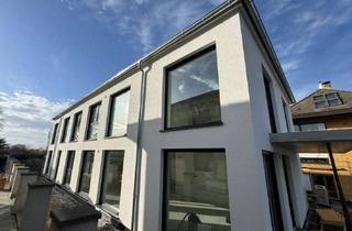 Doppelhaushälfte kaufen in 79341 Kenzingen, Erstbezug bald möglich ! Seltene Gelegenheit 2 Doppelhaushälften mit luxuriöser Ausstattung