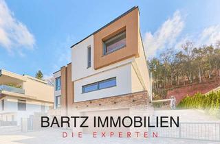 Villa kaufen in 66892 Bruchmühlbach-Miesau, Luxuriöse Villa der Extraklasse - Eleganz, Raum und vollendete Architektur