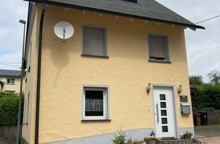 Haus kaufen in 56761 Düngenheim, Düngenheim: gemütliches, renoviertes Haus mit Carport und Stellplatz