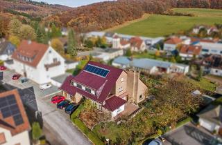 Haus kaufen in 58675 Hemer, Charmantes Ein- bis Zweifamilienhaus mit Wintergarten und Traumgarten in Hemer-Ihmert