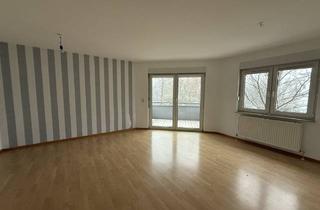 Wohnung kaufen in 66424 Homburg, Gepflegte Eigentumswohnung mit zwei Balkonen und Kellerraum in zentraler Lage von Homburg- Erbach