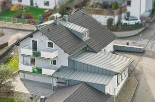 Haus kaufen in 94051 Hauzenberg, Zweifamilienhaus in Hauzenberg – komplett saniert und sofort bezugsfertig