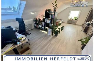 Wohnung kaufen in 86456 Gablingen, TOP PREIS! Schöne 2-Zimmer-Dachgeschosswohnung mit PV-Anlage, großem Garten & Garage - nahe A8