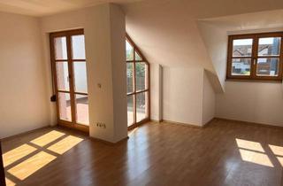 Wohnung kaufen in Bahnhofstr. 51b, 14624 Dallgow-Döberitz, Helle und großzügige Wohnung mit Balkon in ruhiger Lage von Dallgow