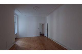 Wohnung kaufen in Petersburger Straße 39, 10249 Friedrichshain, 124,8 m² mit Balkon in begehrter Friedrichshain-Lage als ideale Kapitalanlage