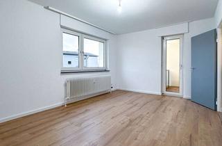 Wohnung kaufen in 66280 Sulzbach, Liebevoll modernisierte 2-Zimmer-Wohnung mit Loggia in ruhiger Lage