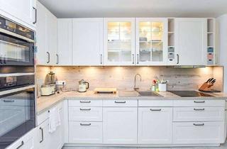 Wohnung kaufen in 23552 Innenstadt, Exklusive Neubauwohnung auf der Altstadtinsel mit XL-Stellplatz, Loggia und Blick auf den Dom!