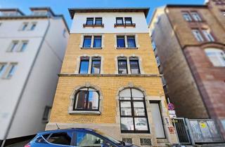 Wohnung kaufen in 70199 Süd, Sonnige Altbau-Etage nahe Erwin-Schöttle-Platz
