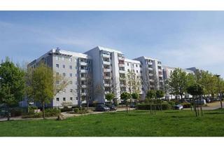 Wohnung mieten in Fercher Straße 26, 12629 Hellersdorf, sanierte 3 Raum Wohnung in grüner Lage