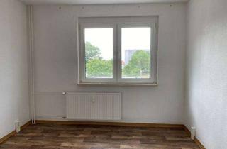 Wohnung mieten in Humboldtstraße, 39387 Oschersleben, Wohnen im 1. OG mit großem Balkon