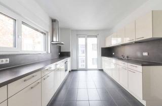 Wohnung mieten in Max-Pechstein-Straße, 67061 Süd, Stilvolle Etagenwohnung mit lichtdurchfluteten Räumen & moderner AEG-Markenküche