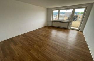 Wohnung mieten in Die Heide 71, 30890 Barsinghausen, Schöne 3 Zimmer Wohnung mit Balkon und Weitblick