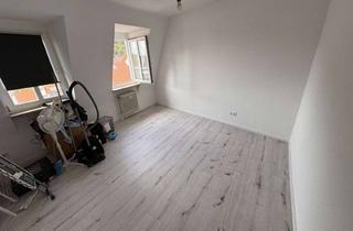 Wohnung mieten in Hauptstraße 55, 69117 Altstadt, Charmante 2-Zimmer Dachgeschosswohnung in Heidelberg-Altstadt