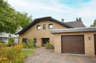 Mehrfamilienhaus kaufen in 33758 Schloß Holte-Stukenbrock, Schloß Holte-Stukenbrock: Geräumiges Mehrfamilienhaus mit großzügigem Garten!