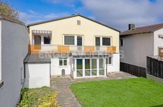 Haus kaufen in 85232 Bergkirchen, Drei Wohneinheiten, viele Möglichkeiten – Ihr Gestaltungsprojekt in Günding