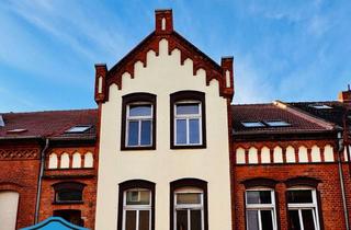 Reihenhaus kaufen in Augustastraße 107, 39590 Tangermünde, Historisches Backstein-Reihenhaus mit 2 Wohneinheiten