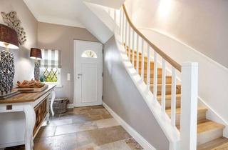 Villa kaufen in 22587 Hamburg, Urlaub zu Hause: Hochwertig sanierte Rotklinkervilla für die ganze Familie!