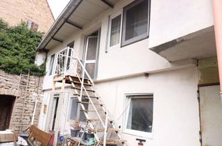 Haus kaufen in 76297 Stutensee, Wohnhaus mit Anbau & zwei separaten 1-Zimmer-Studios – vielseitiges Sanierungsobjekt in Staffort