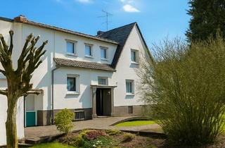 Einfamilienhaus kaufen in 65201 Dotzheim, Gemütliches Einfamilienhaus mit großen Garten in beliebter Wohnlage