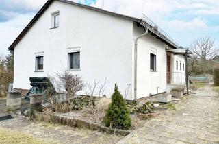 Haus kaufen in 95503 Hummeltal, Großzügiger Bungalow in Massivbauweise mit herrlichem Grundstück in ländlicher Lage!