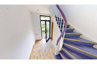 Haus kaufen in 42897 Lennep, Mehrgenerationenhaus in zentralerLage, mit Doppelgarage und Terrasse