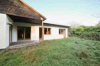 Haus kaufen in 21769 Lamstedt, Raum für Ihre Wohnträume – freistehendes Haus mit großem Grundstück und Potenzial