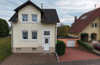 Einfamilienhaus kaufen in 66773 Schwalbach, Gepflegtes Häuschen mit tollem Garten in bester Lage.