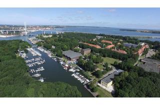 Gewerbeimmobilie kaufen in Am Alten Marinehafen 16, 18439 Dänholm, Wassergrundstück am Strelasund - Bauland