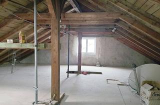 Wohnung kaufen in 85101 Lenting, Dachgeschoss Lenting – Ausbauchance mit Genehmigung
