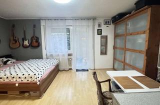 Wohnung kaufen in 68199 Neckarau, Vermietete 1-Zimmer- Wohnung mit Balkon und Garage in Mannheim-Neckarau