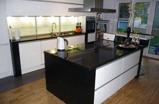 Wohnung mieten in 44135 Dortmund, KAISERVIERTEL / kernsanierte EG-Wohnung mit Minigarten u. Parkett - OHNE EINBAUKÜCHE !!!