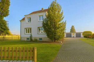 Doppelhaushälfte kaufen in 59597 Erwitte, Großzügiges Mehrgenerationen-Anwesen in Alleinlage – 2 sanierte Doppelhaushälften auf 2.500 m² Grund