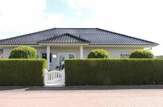 Einfamilienhaus kaufen in 23747 Dahme, **OSTSEE-Zauber ! Bungalow, ca. 145m² Wfl. + Doppelgarage, 4 Zi. + ca. 915m² Grundstück, Dahme/Ostsee! **
