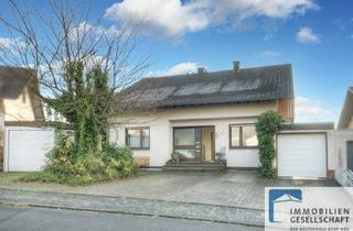 Mehrfamilienhaus kaufen in 57610 Altenkirchen, Gepflegtes Mehrfamilienhaus mit drei separat zugänglichen Wohnungen in ansprechender Wohnlage!