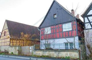 Haus kaufen in 07607 Eisenberg, Familienhaus mit großem Grundstück und zahlreichen Nutzungsmöglichkeiten