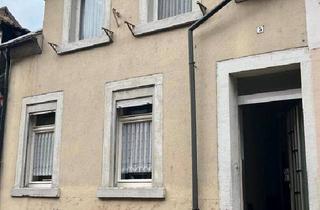 Reihenhaus kaufen in 67466 Lambrecht, Lambrecht (Pfalz) - Sanierungsbedürftiges Reihenhaus mit Potenzial in Lambrecht