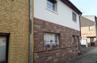 Haus kaufen in 52372 Kreuzau, Kreuzau - Kreuzau Winden Haus 4 Wohnungen