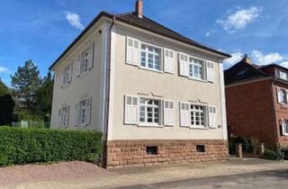 Villa kaufen in 66346 Püttlingen, Püttlingen - Von Privat Charmante Stadtvilla EFH freistehend Garage & Garten