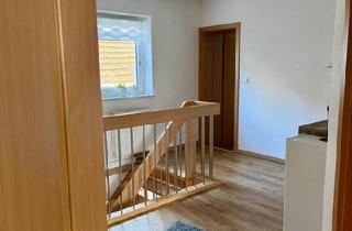 Einfamilienhaus kaufen in 55595 Hargesheim, Hargesheim - Haus und Hof auf kleinem Grundstück